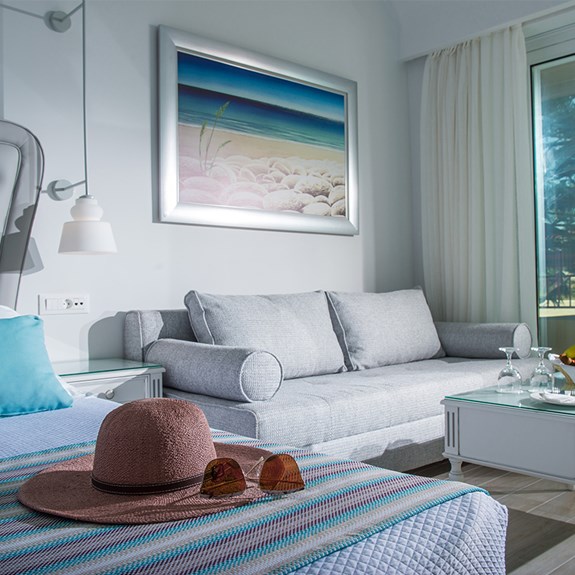 Standard Twin-Zimmer mit Blick auf den Garten